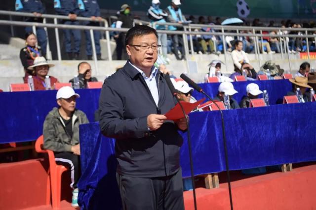 钟鼓和鸣逐绿茵 百面崇阳铜鼓奏响“楚超”咸宁主场